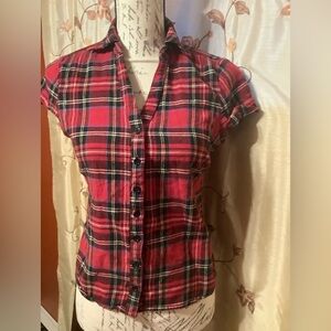 Wet Seal short sleeve plaid button down top size M Women/Junior